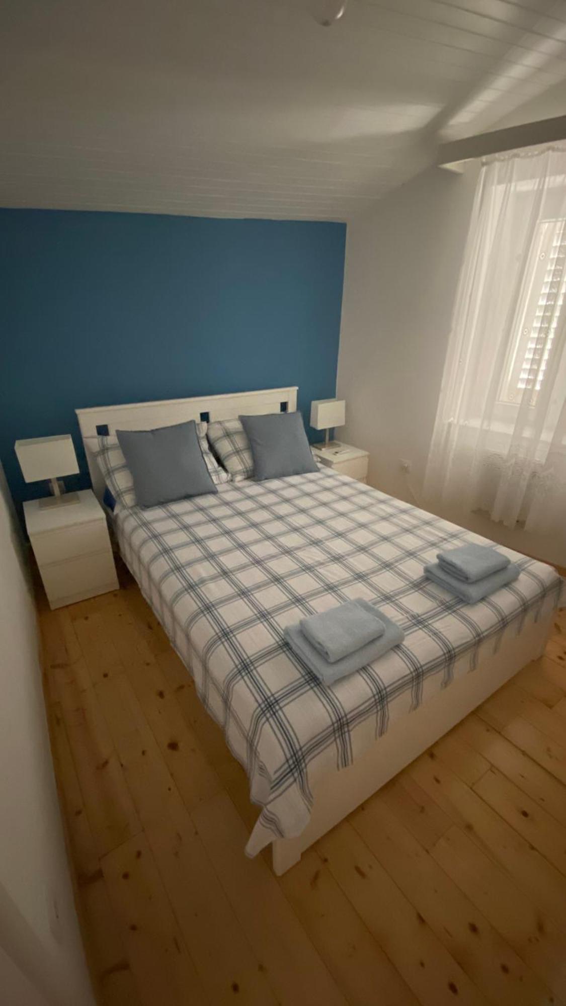 Holiday Home Isabella Vis Exterior foto